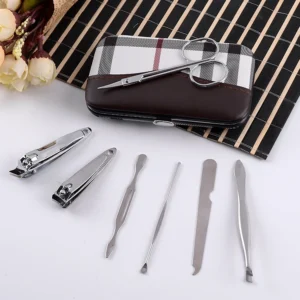 Bộ Dụng Cụ Bấm Móng Tay Chân 8 Món Thép Không Gỉ, Kèm Hộp Da Khóa Bấm Nhỏ Gọn