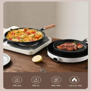 Chảo Gang 26cm Đế Bằng Đúc Nguyên Khối, Tay Cầm Gỗ, Dùng Được Bếp Từ