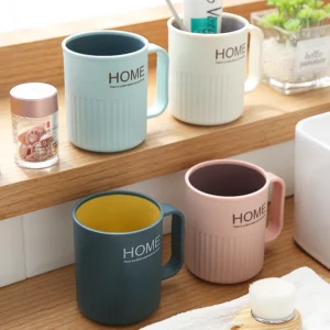 Cốc Nhựa Có Tay Cầm HOME 10,5 × 6,5 cm