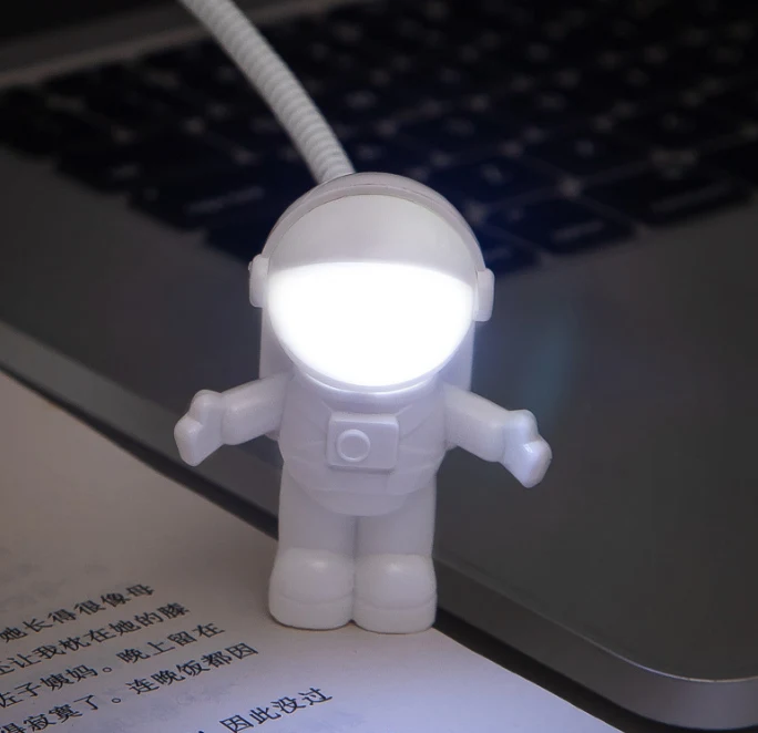 Đèn LED Phi Hành Gia Cắm Cổng USB, Cổ Uốn Dẻo Cho Laptop