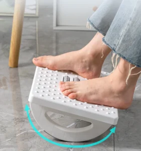 Gác Chân Văn Phòng Bập Bênh Có Con Lăn Massage Chân, Giao Màu Ngẫu Nhiên