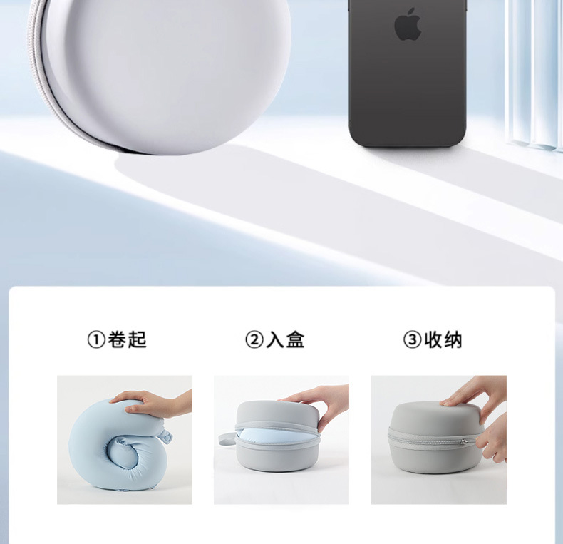 Gối kê cổ chữ U màu hồng và xanh lá trên ghế