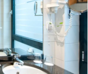 Máy Khử Mùi Mini Cắm Ổ Điện Air Purifier Cho Nhà Tắm, Nhà Bếp