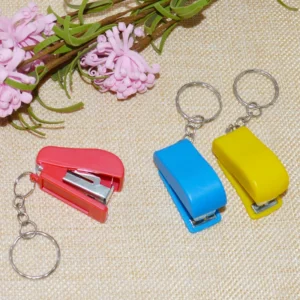 Móc Khóa Kiêm Dập Ghim Mini 3,8 x 1,6 x 2,5 cm Nhiều Màu