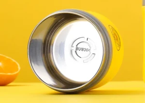 Bình Ủ Cháo Inox 304 Dung Tích 450 ml Kèm Muỗng, Quai Xách, Hình Vịt Vàng
