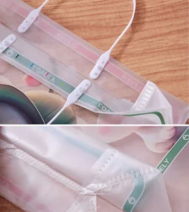Bộ 3 Túi Xách Nhựa PVC Trong Có Quai, Miệng Khóa Bấm, In Hình Thú Dễ Thương