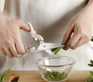 Bộ Dụng Cụ Bếp 4 Món Màu Trắng: 2 Dao, Dao Bào, Kéo Kèm Hộp Cắm