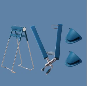 Bộ Dụng Cụ Gắp Đồ Nóng 4 Món: Kẹp Gắp Đĩa, Kẹp Nồi Có Chân Đứng, 2 Bao Ngón Silicone