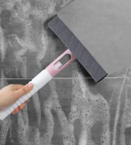 Cây Lau Kính 3 Trong 1 Có Bình Xịt, Gạt Nước Và Mút Lau