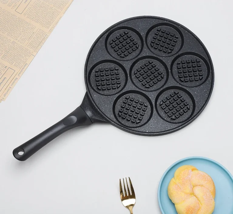 Chảo Chống Dính Làm Bánh Waffle 7 Ngăn Khuôn Tròn Tiện Dụng