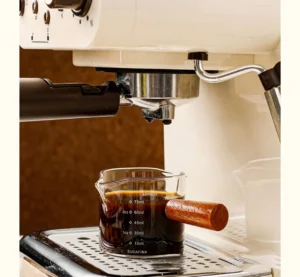 Cốc Đong Espresso Thủy Tinh 100 ml Tay Cầm Gỗ, Có Vạch Chia, Miệng Rót Kép