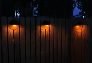 Đèn LED Năng Lượng Mặt Trời Cảm Biến Chuyển Động 10 × 10 cm Gắn Tường, Hàng Rào, Sân Vườn