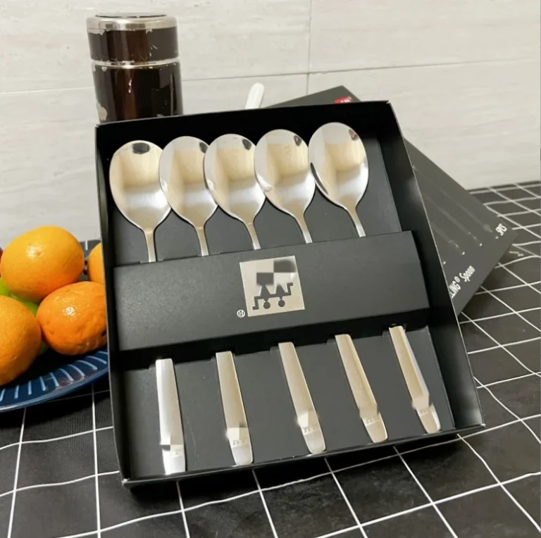 Hộp Quà 5 Muỗng Inox 18/10 Lòng Tròn Sâu, Ăn Súp, Ăn Cơm, Bún Phở