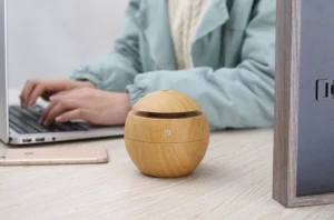 Máy Xông Tinh Dầu Tạo Ẩm Mini Hình Cầu 3W, Đèn Ngủ LED 7 Màu