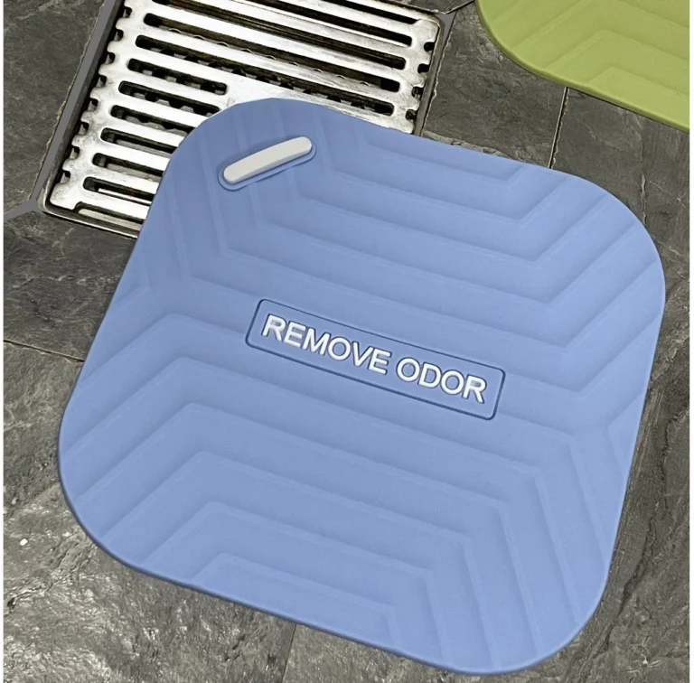 Nắp Silicone Đậy Cống Thoát Sàn 15 × 15 cm Ngăn Mùi, Có Khe Thoát Nước, Màu Ngẫu Nhiên