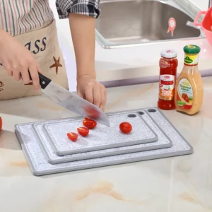Thớt Nhựa Vân Đá 30 × 20 cm Không BPA, Rãnh Chặn Nước, Lỗ Treo