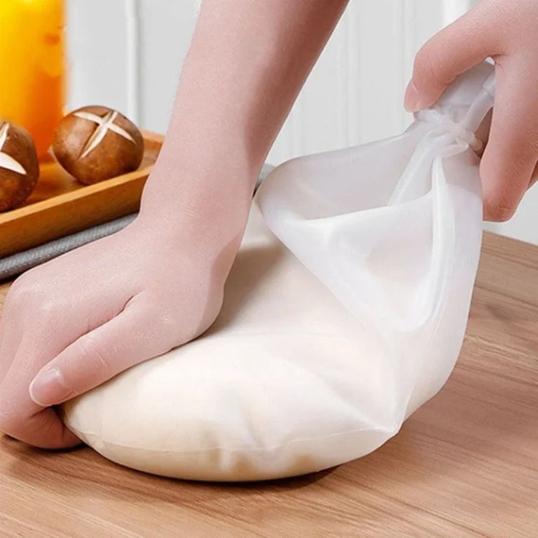 Túi Nhào Bột Silicone Chống Dính 22 × 32 cm