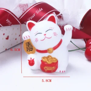 Tượng Mèo May Mắn Mini 6,5 x 5,8 cm Kèm Thỏi Vàng