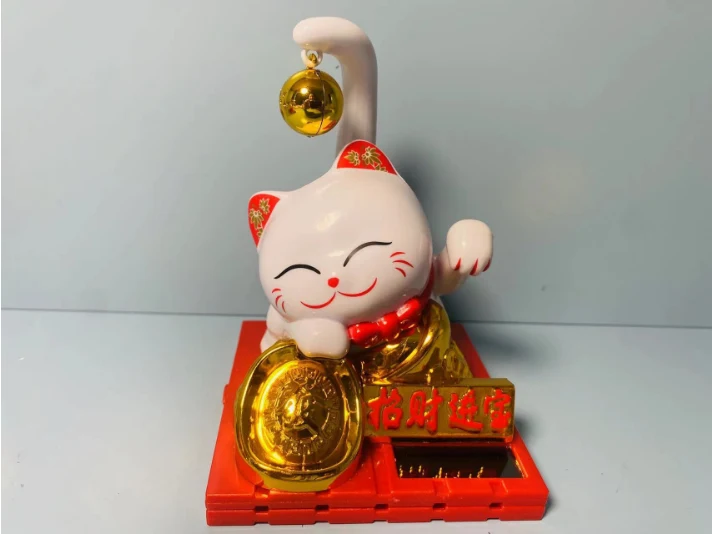 Tượng Mèo Vẫy Tay Đuôi Dài Có Chuông 10 × 7 × 6,8 cm, Pin Mặt Trời, Nhựa Trắng
